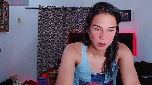 Snapshot of Azley_sweet chatting on January 6, 2026, 1:15 pm Azley sweet online show from January 6, 2026, 1:15 pm