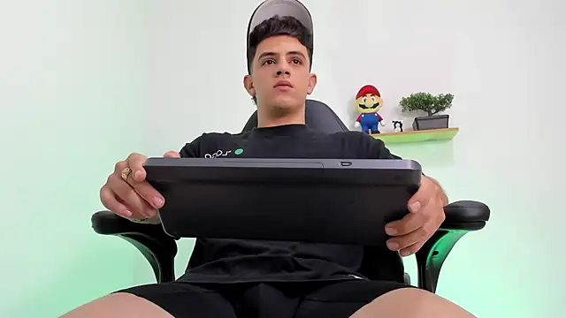 Snapshot of Mikecooper chatting on January 9, 2026, 5:14 am Mikecooper online show from January 9, 2026, 5:14 am