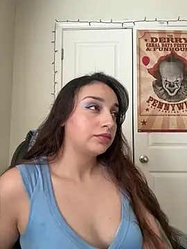 Snapshot of CharmingMaddie chatting on March 24, 2026, 6:41 pm CharmingMaddie online show from March 24, 2026, 6:41 pm