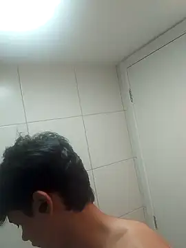 Snapshot of Richardwhite69 chatting on November 6, 2025, 12:58 am Richardwhite69 online show from November 6, 2025, 12:58 am