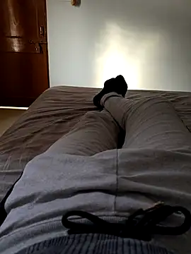 hunter120495 online show from November 27, 2025, 10:16 am