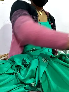 Snapshot of Love-pari077 chatting on January 8, 2026, 5:24 am Love-pari077 online show from January 8, 2026, 5:24 am