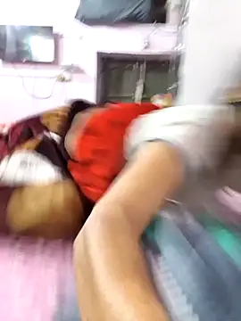 Snapshot of Love-pari077 chatting on December 18, 2025, 11:52 pm Love-pari077 online show from December 18, 2025, 11:52 pm