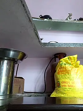 Snapshot of Love-pari077 chatting on February 21, 2026, 2:46 am Love-pari077 online show from February 21, 2026, 2:46 am