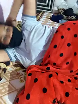 Snapshot of Love-pari077 chatting on January 11, 2026, 1:01 am Love-pari077 online show from January 11, 2026, 1:01 am