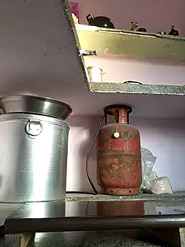 Snapshot of Love-pari077 chatting on April 14, 2026, 1:10 am Love-pari077 online show from April 14, 2026, 1:10 am