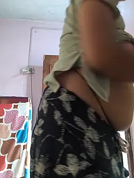 Love-pari077 online show from May 19, 2026, 12:37 am
