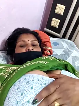 Snapshot of Love-pari077 chatting on March 1, 2026, 6:57 am Love-pari077 online show from March 1, 2026, 6:57 am