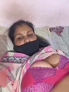 Love-pari077 online show from May 21, 2026, 5:27 am