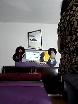 miawmiaw0706 online show from April 28, 2026, 8:46 pm