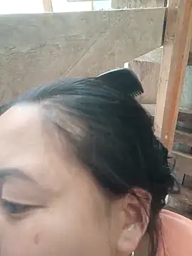 Love-Ly99 online show from October 15, 2025, 4:33 am