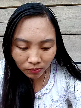 Love-Ly99 online show from September 25, 2025, 9:48 am