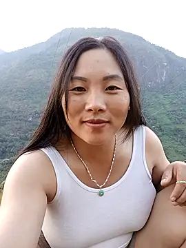 Love-Ly99 online show from September 14, 2025, 10:48 am