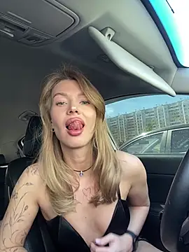 Snapshot of miss_veroNika chatting on June 6, 2026, 5:34 am miss veroNika online show from June 6, 2026, 5:34 am