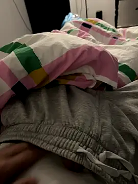 Snapshot of Frankieyyy1 chatting on November 26, 2025, 10:54 pm Frankieyyy1 online show from November 26, 2025, 10:54 pm