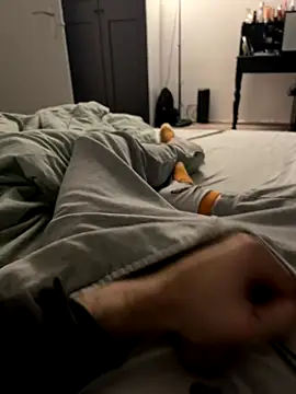 Snapshot of Frankieyyy1 chatting on December 22, 2025, 8:42 pm Frankieyyy1 online show from December 22, 2025, 8:42 pm