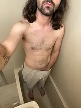 Snapshot of Frankieyyy1 chatting on October 26, 2025, 7:09 am Frankieyyy1 online show from October 26, 2025, 7:09 am