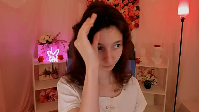 EmmanuellBrown online show from September 20, 2025, 4:06 am