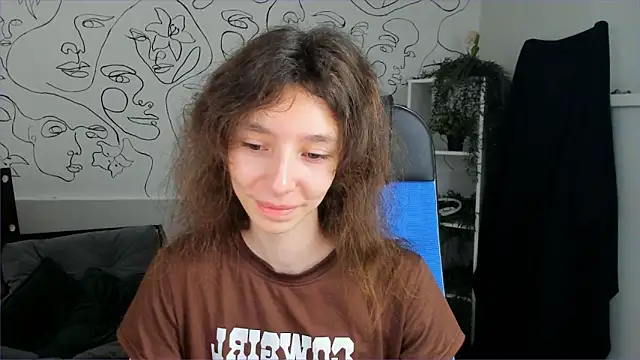 EmmanuellBrown online show from October 19, 2025, 4:15 am