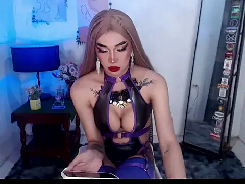 SexyhotasianKendra online show from December 3, 2025, 10:03 am