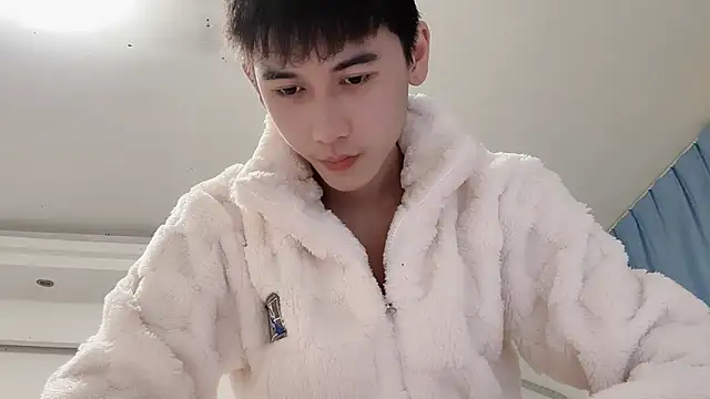 xiaojie2563 online show from December 17, 2025, 1:27 pm