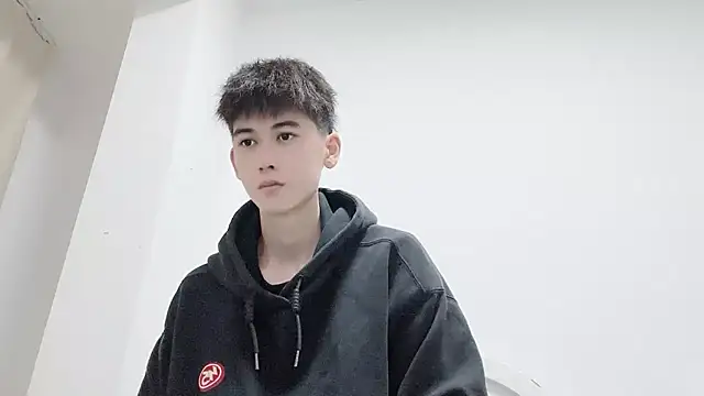 xiaojie2563 online show from October 24, 2025, 12:26 pm