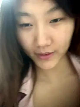 Snapshot of mmm6660 chatting on November 12, 2025, 2:43 pm mmm6660 online show from November 12, 2025, 2:43 pm