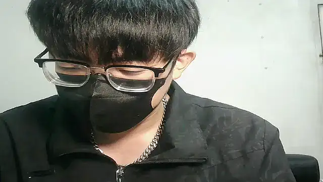 Snapshot of bigbb101011 chatting on November 19, 2025, 4:07 pm bigbb101011 online show from November 19, 2025, 4:07 pm