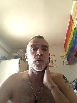 Snapshot of GabyCollado5 chatting on September 26, 2025, 10:33 am GabyCollado5 online show from September 26, 2025, 10:33 am