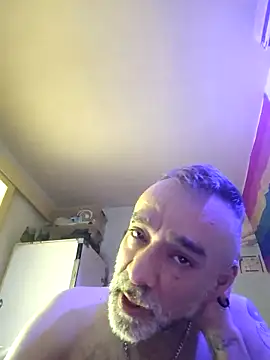 Snapshot of GabyCollado5 chatting on October 28, 2025, 7:40 am GabyCollado5 online show from October 28, 2025, 7:40 am