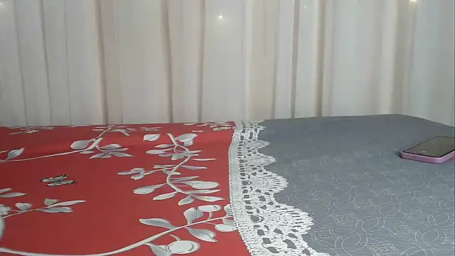 Snapshot of angelainparis28 chatting on November 23, 2025, 4:55 am angelainparis28 online show from November 23, 2025, 4:55 am