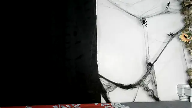 Snapshot of angelainparis28 chatting on November 1, 2025, 7:02 am angelainparis28 online show from November 1, 2025, 7:02 am