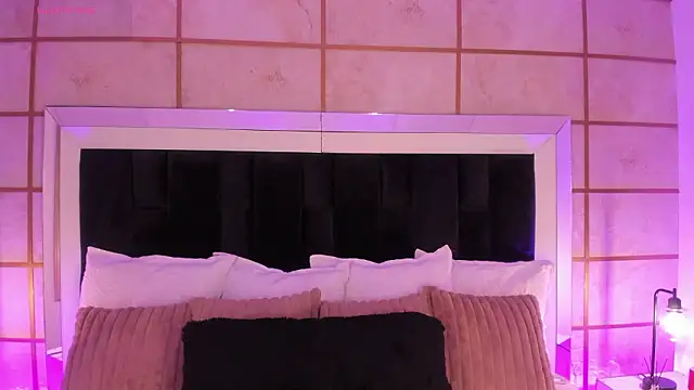 Snapshot of GretaVelvet chatting on February 17, 2026, 8:17 pm GretaVelvet online show from February 17, 2026, 8:17 pm