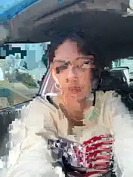 lynn9000 online show from October 30, 2025, 8:28 pm