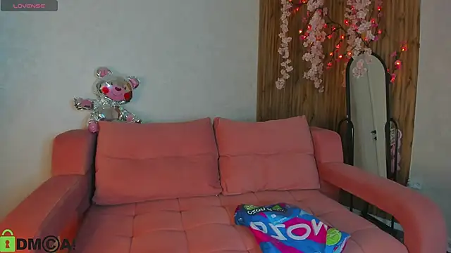 Michele Greenn online show from April 6, 2026, 1:12 am