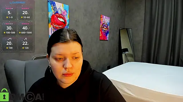 Michele Greenn online show from October 29, 2025, 1:04 am