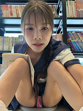 Snapshot of Adora188 chatting on June 26, 2026, 7:25 am Adora188 online show from June 26, 2026, 7:25 am