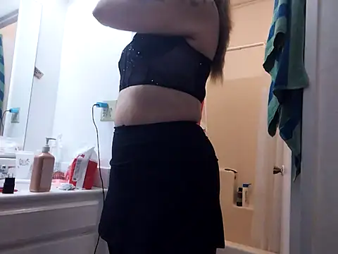 Snapshot of SparklesB1tch chatting on March 21, 2026, 5:52 am SparklesB1tch online show from March 21, 2026, 5:52 am