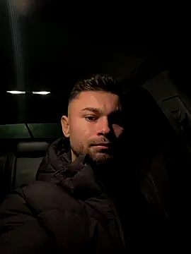 irimiea1729 online show from October 12, 2025, 6:53 pm