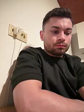 irimiea1729 online show from December 13, 2025, 11:22 pm