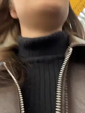 KittyQueeny online show from March 15, 2026, 1:07 pm