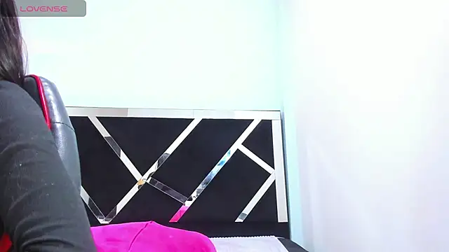 Snapshot of iisabella_noa chatting on January 5, 2026, 5:27 pm iisabella noa online show from January 5, 2026, 5:27 pm