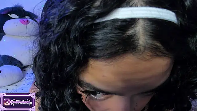 Snapshot of milita_houston chatting on November 5, 2025, 1:31 am milita houston online show from November 5, 2025, 1:31 am