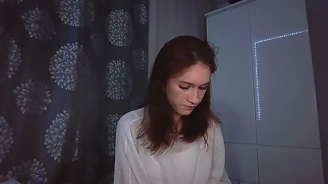 krisstease online show from September 15, 2025, 5:35 pm