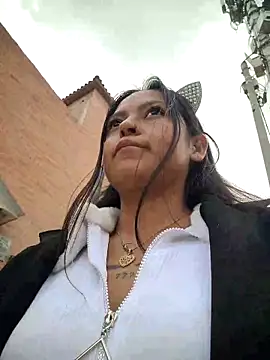 LunaHot 777 online show from October 3, 2025, 7:04 pm