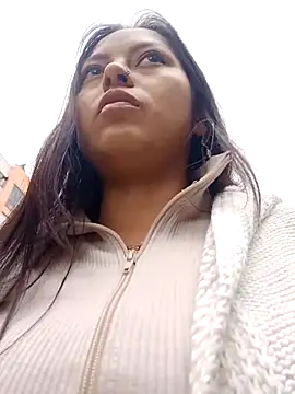 LunaHot 777 online show from September 18, 2025, 7:17 pm