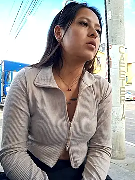 LunaHot 777 online show from October 24, 2025, 7:46 pm