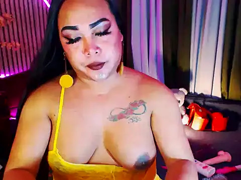Snapshot of CumFactoryLuna chatting on March 9, 2026, 1:09 am CumFactoryLuna online show from March 9, 2026, 1:09 am