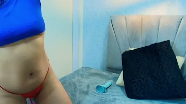 Snapshot of Aly_Smith_ chatting on September 28, 2025, 12:01 pm Aly Smith online show from September 28, 2025, 12:01 pm