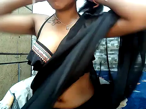 HOT AARVI11 online show from November 14, 2025, 4:10 pm